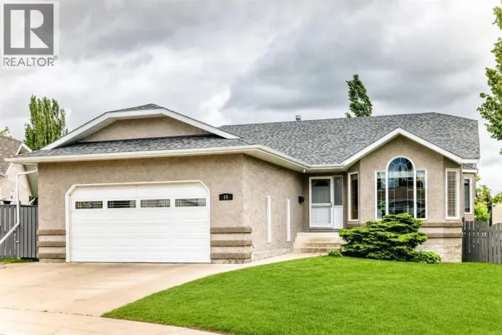 15 East Close, Red Deer