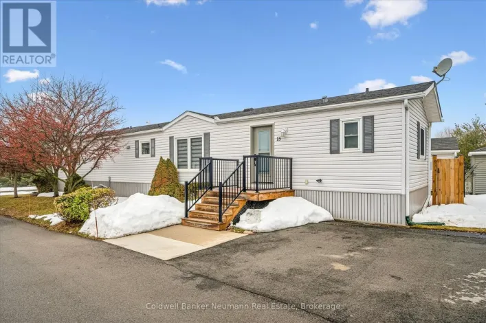 15 ELM STREET, Puslinch