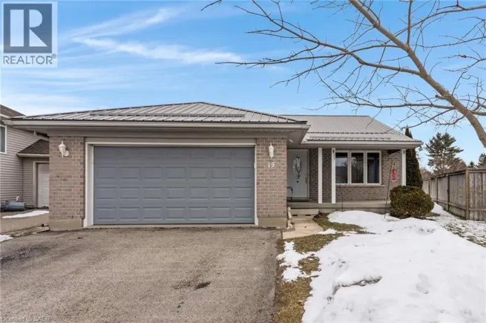 15 ERIN Court, Aylmer