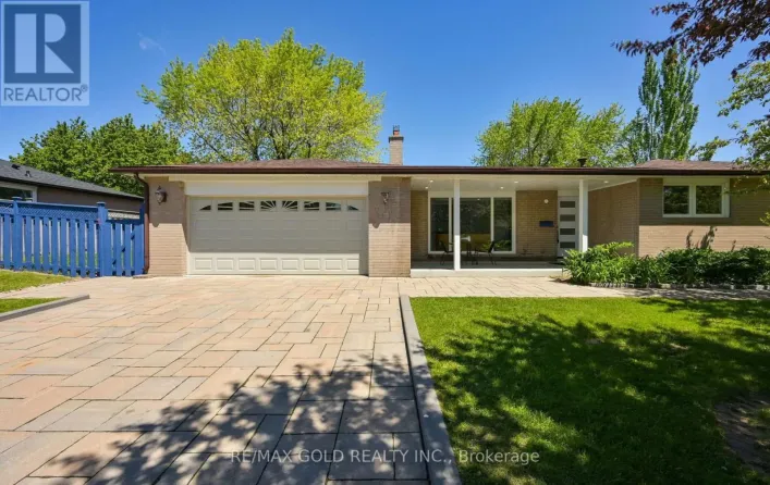 15 FLAVIAN CRESCENT, Brampton