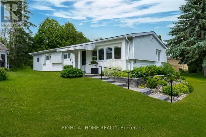15 FLORA DRIVE, Innisfil