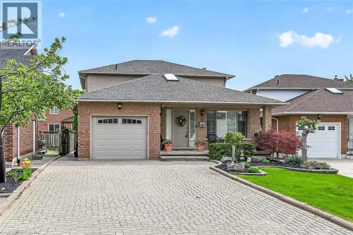 15 GABRIELE Court, Hamilton