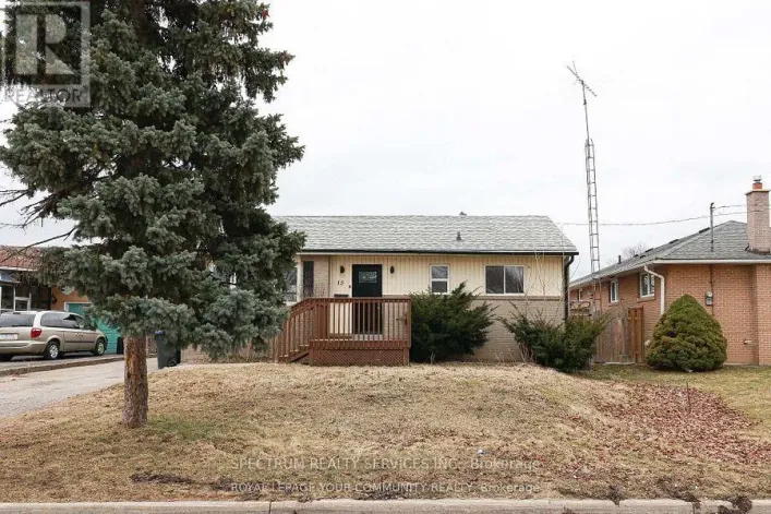 15 GOLDING AVENUE, Brampton