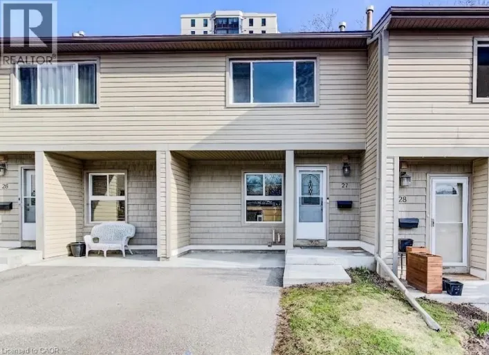 15 GREEN VALLEY Drive Unit# 27, Kitchener