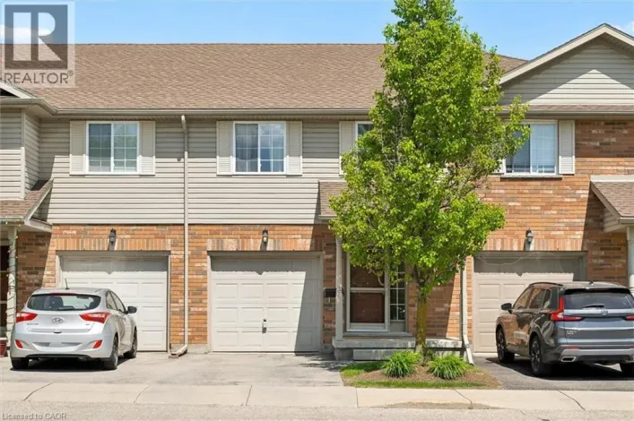 Row / Townhouse for sale: 15 GREGG Court Unit# 5, Kitchener