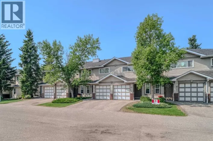 15 Harvest Glen Heights NE, Calgary