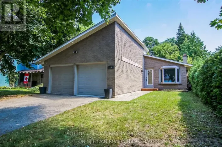 15 HAWTHORNE ROAD, London North