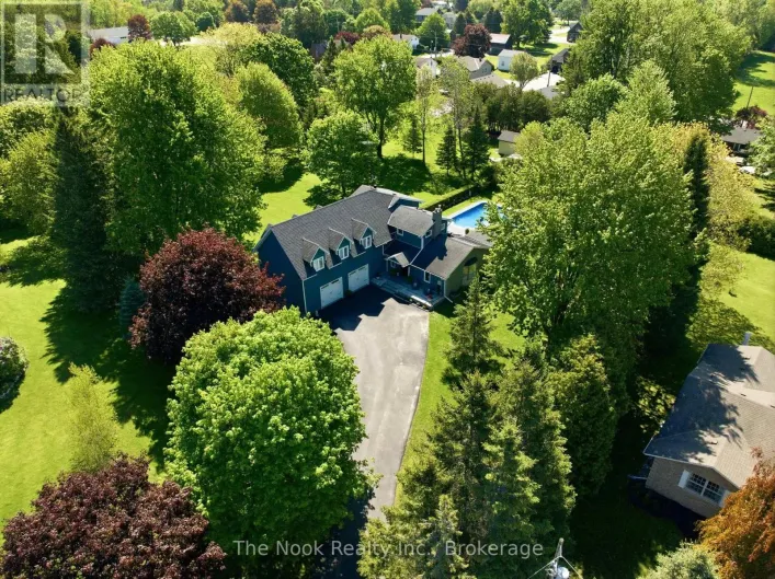 15 HILLSIDE DRIVE, Clarington