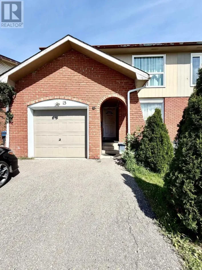 15 HINCHLEY WOOD GROVE, Brampton