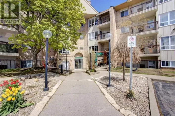 15 HOFSTETTER Avenue Unit# 108, Kitchener