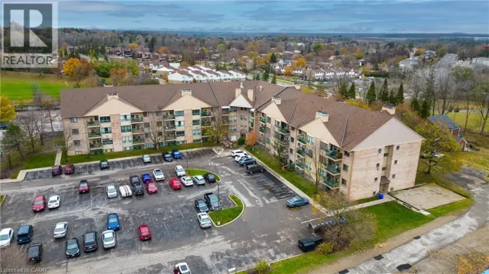 15 HOFSTETTER Avenue Unit# 318, Kitchener