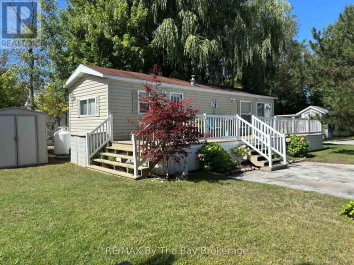 15 HURON CIRCLE, Wasaga Beach