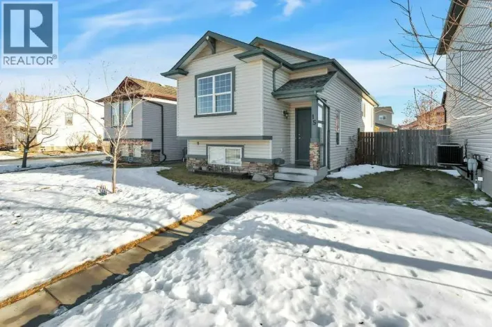 15 Jacobs Close, Red Deer
