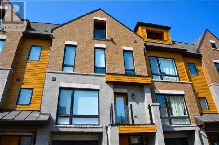 15 KENNETH WOOD CRESCENT, Toronto