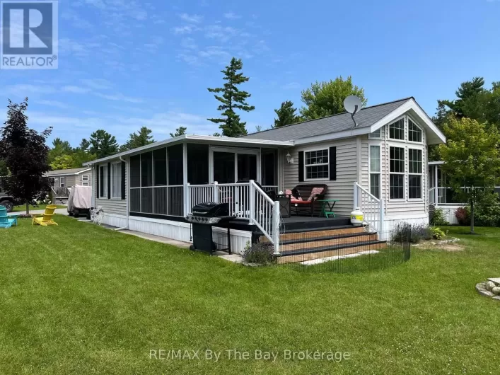 15 KENORA TRAIL, Wasaga Beach