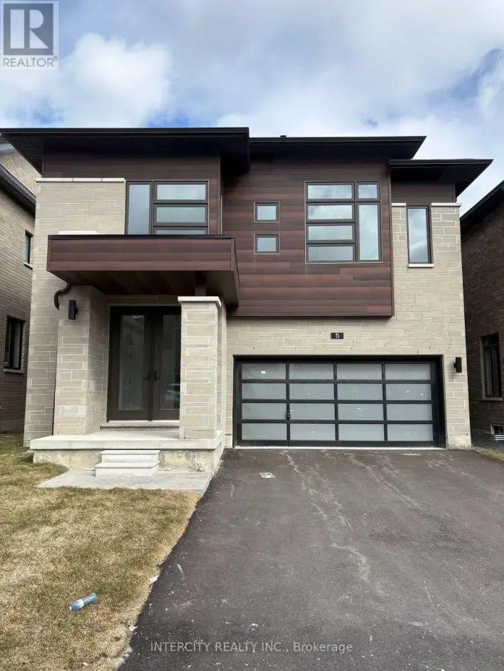 15 KEYWORTH CRESCENT, Brampton