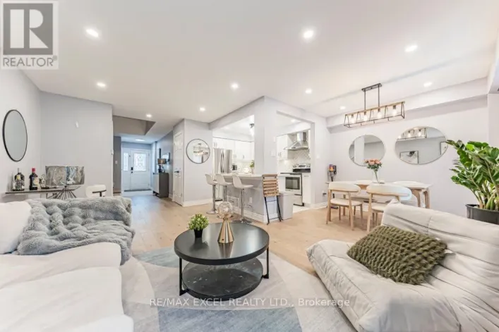 15 KNIGHTSBRIDGE WAY, Markham