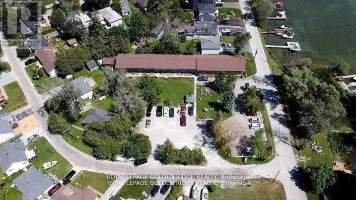 15 LAKE DRIVE N, Georgina