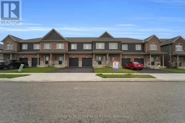 15 LLOYD DAVIS WAY, Hamilton