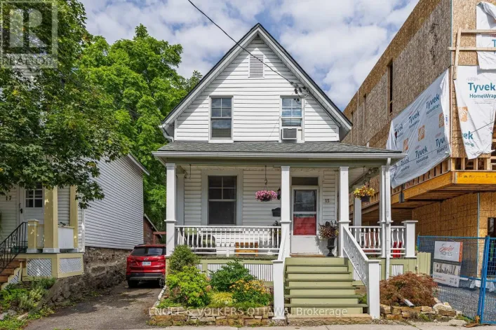 15 LOWREY STREET, Ottawa