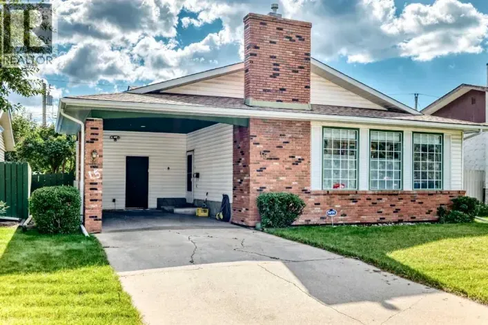 15 Maidstone Place NE, Calgary