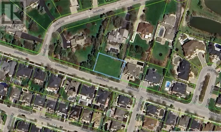 15 MCCOLLUM Road E, Stoney Creek