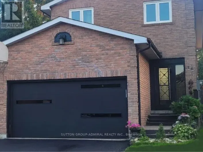 15 MILES COURT, Richmond Hill