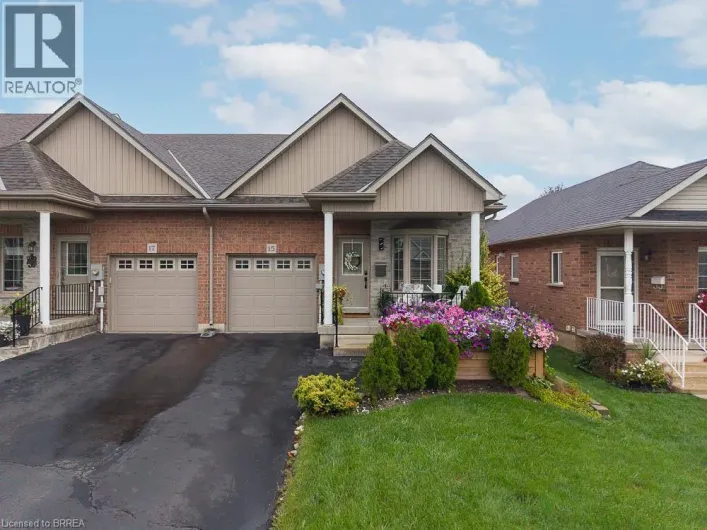 15 MILLCROFT Drive, Simcoe