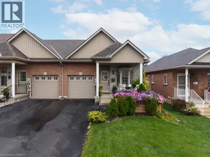 15 MILLCROFT Drive, Simcoe