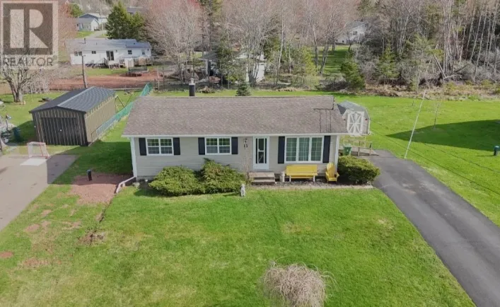 15 Montery Drive, Salmon River