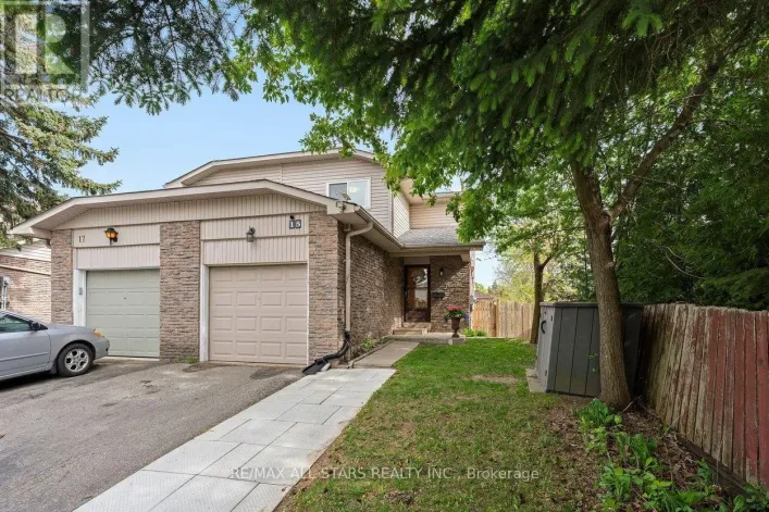 15 MONTEZUMA TRAIL, Toronto