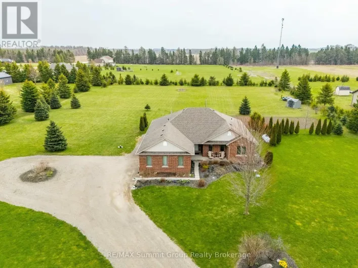 15 MOUNT HAVEN CRESCENT, East Luther Grand Valley