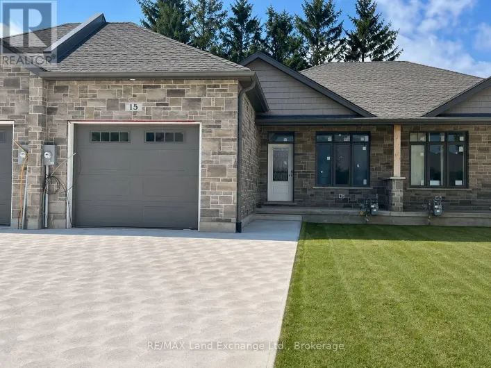 15 NYAH COURT, Kincardine