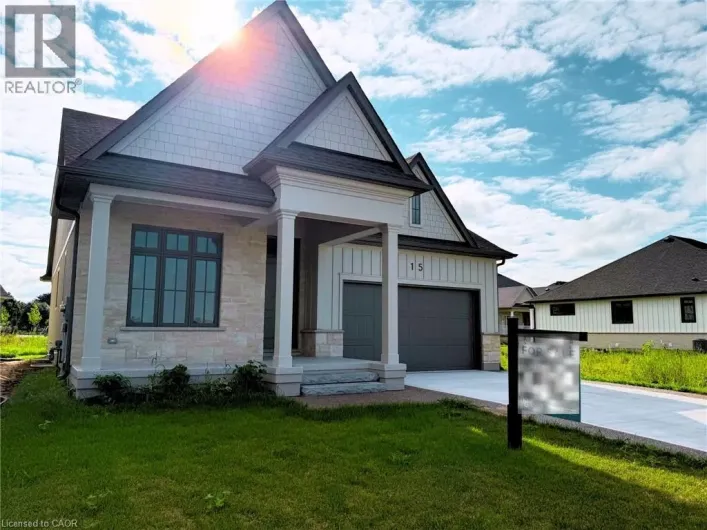 15 OAKLEY Drive, Niagara-on-the-Lake