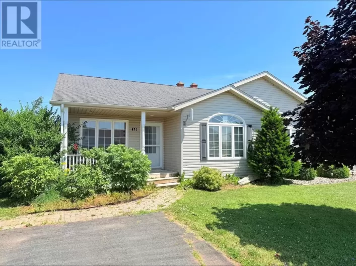 15 Parkway Drive, West Royalty