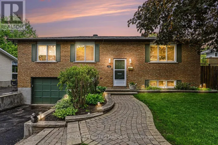 15 PEARL STREET, Smiths Falls