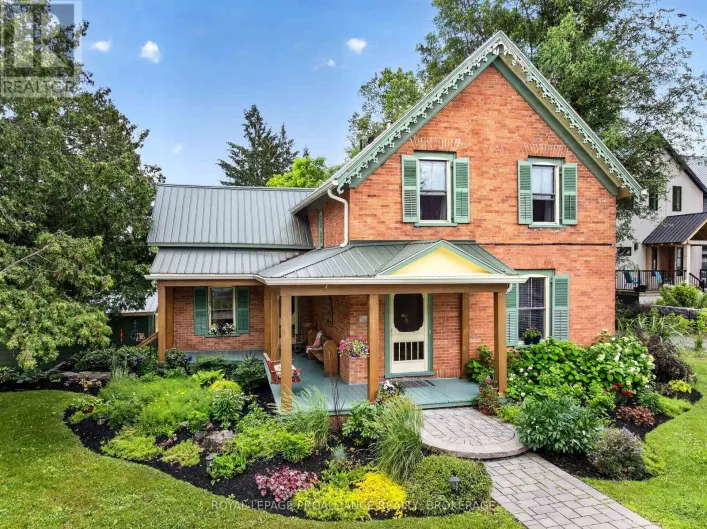 15 RIDEAU STREET, Westport