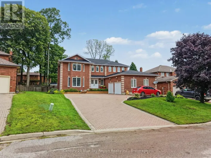 15 ROBINHOOD COURT, North Bay