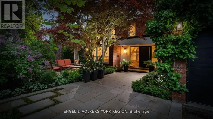 15 SILVERGROVE ROAD, Toronto