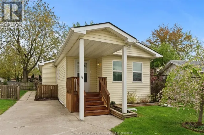 15 SPRUCE STREET, McGregor