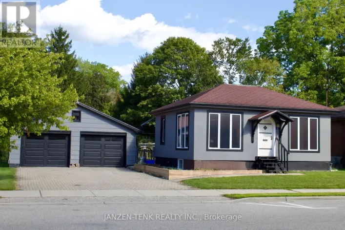 15 ST ANDREW STREET, Aylmer