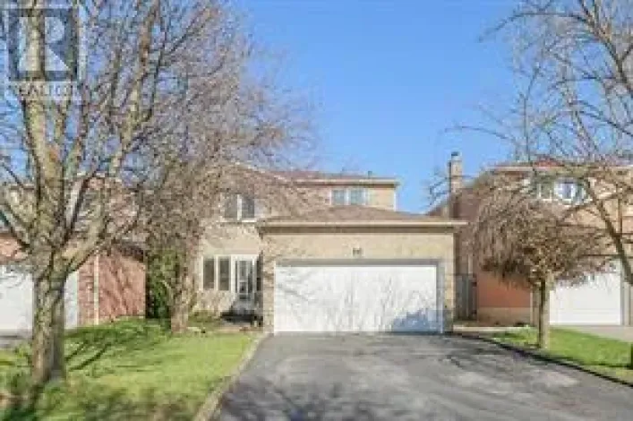 15 STRATHMORE DRIVE, Markham