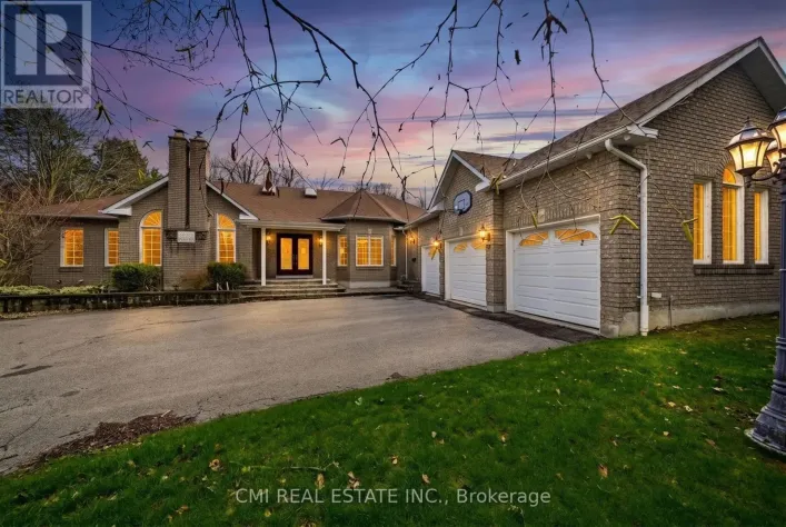 15 TREEGROVE CIRCLE, Aurora