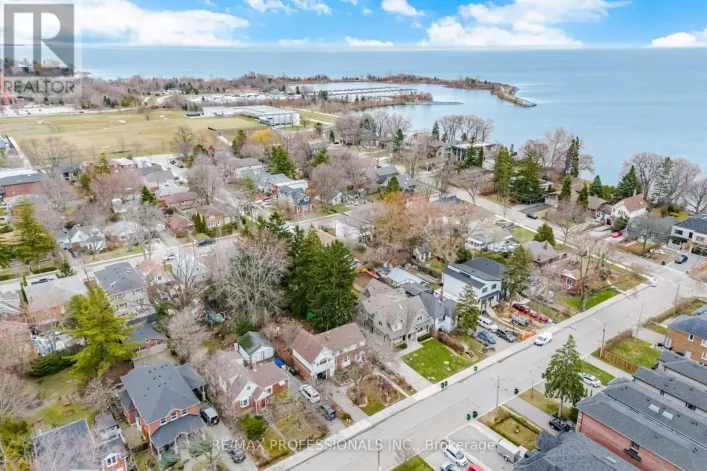 15 TWENTY-SEVENTH STREET, Toronto