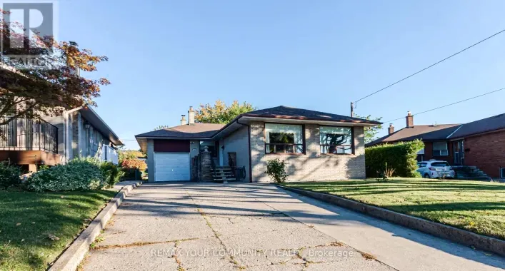15 VALENCIA CRESCENT, Toronto