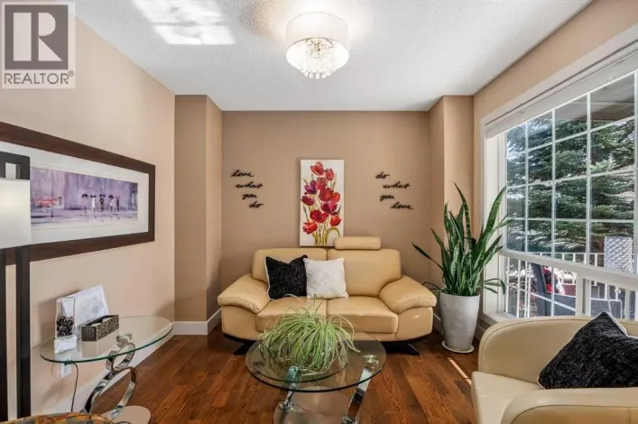 15 Valley Brook Circle NW, Calgary