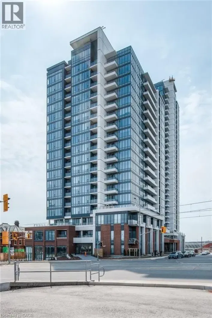 Apartment for sale: 15 WELLINGTON Street S Unit# 1704, Kitchener