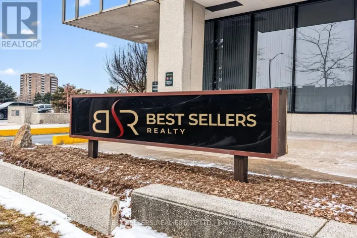 150 - 4 ROBERT SPECK PARKWAY, Mississauga
