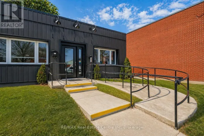 150 MAIN STREET, Erin