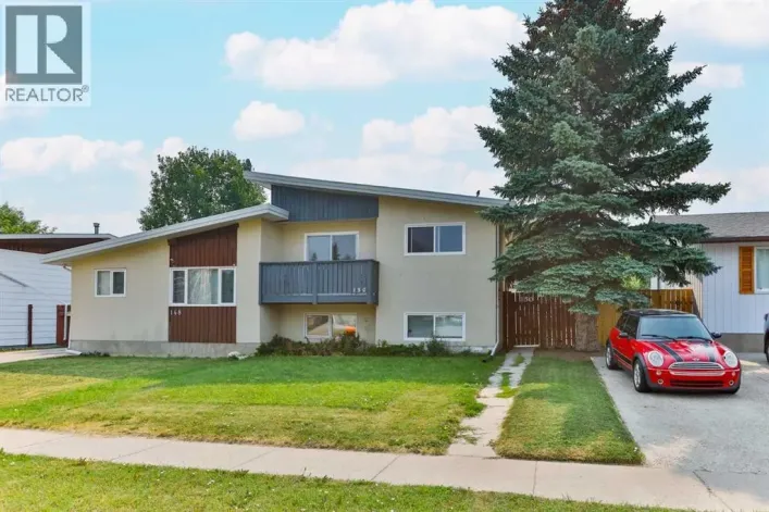 150 McGill Boulevard W, Lethbridge